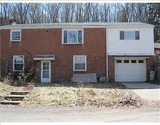 22 Overlook St photo 1