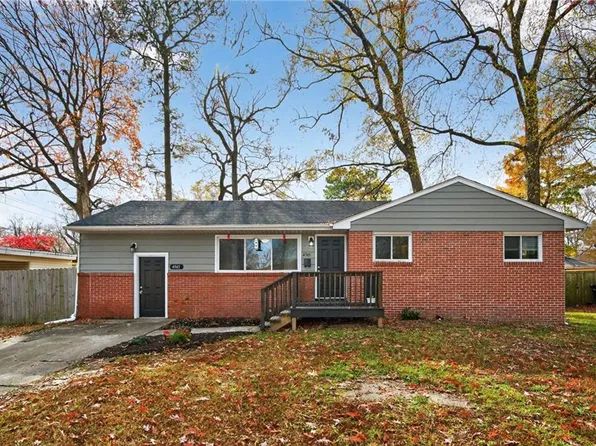 4945 Erskine St, Virginia Beach, VA 23462