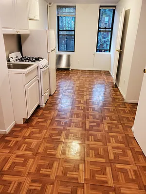 Rented by Oxford Property Group | media 9