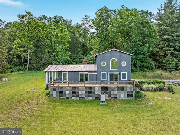774 Whispering Pines Way, Lost City, WV 26810