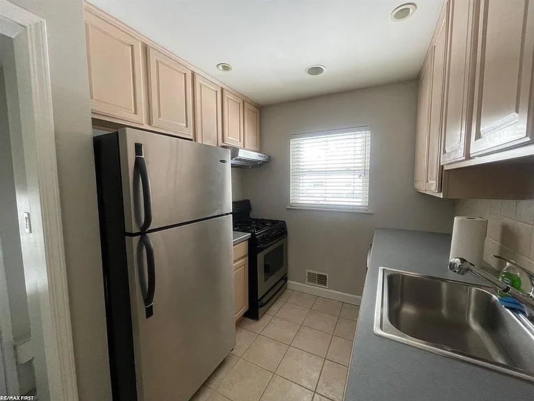 3602 Ravena Ave — Photo 7