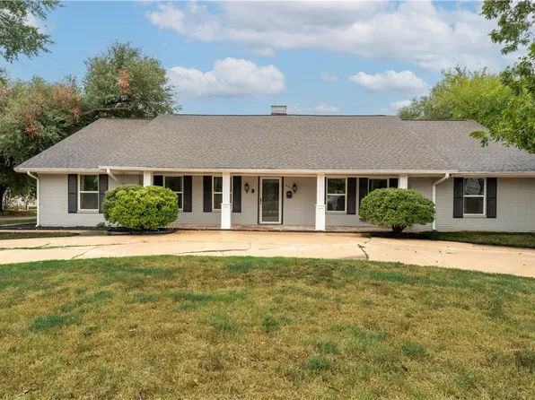 401 San Gabriel St, Rockdale, TX 76567