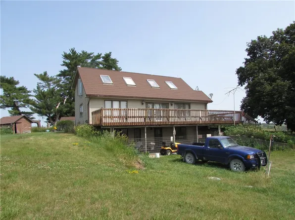 1803 94th Pl, Knoxville, IA 50138