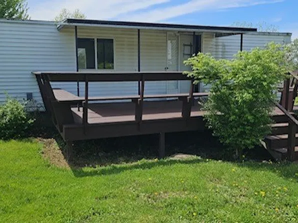 9897 Christy Rd, Fredonia, NY 14063