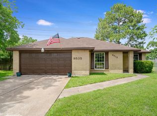 9535 Sagebend Ln, Houston, TX 77089