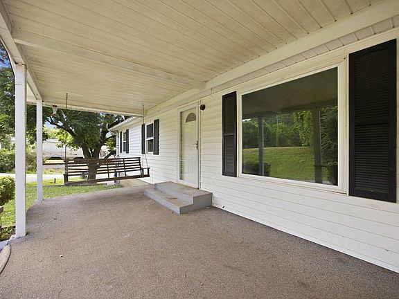 4th image of 315 Hillsview Dr