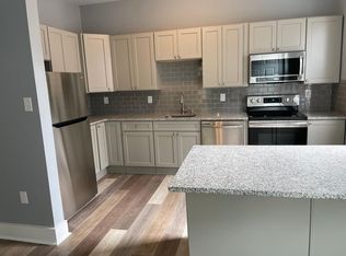 215 Main St APT 2, Phoenixville, PA 19460