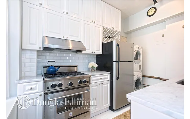 Sold by Douglas Elliman | media 9