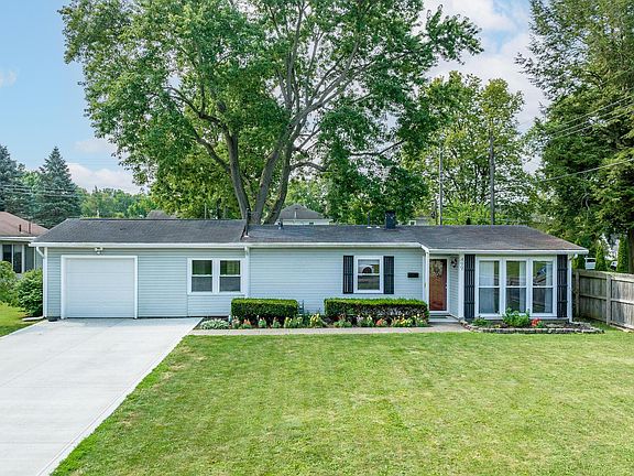 2nd image of 499 Leslie Dr
