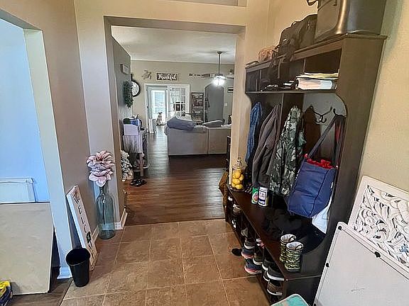 3rd image of 10736 Crosscut Dr