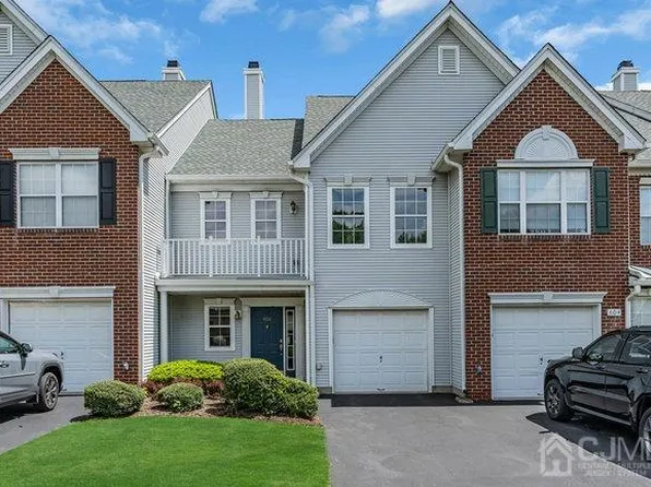 806 Well Sweep Rd, Whitehouse Station, NJ 08889