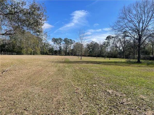 602 N Laurel St, Amite, LA 70422