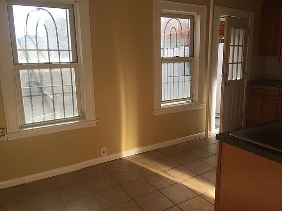 5th image of 2031 32nd St #2