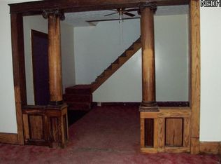 428 W 3rd St, Uhrichsville, OH