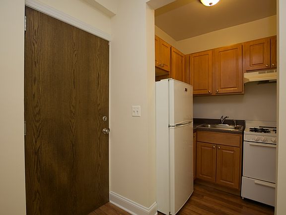 5th image of 1742 N Humboldt Blvd #804