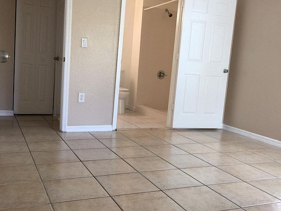 5th image of 2544 Centergate Dr APT 107
