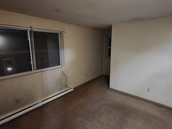 5th image of 72 N 1st St