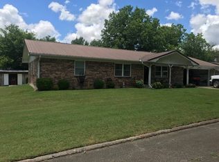 1502 S Walnut St, Clarksville, TX 75426