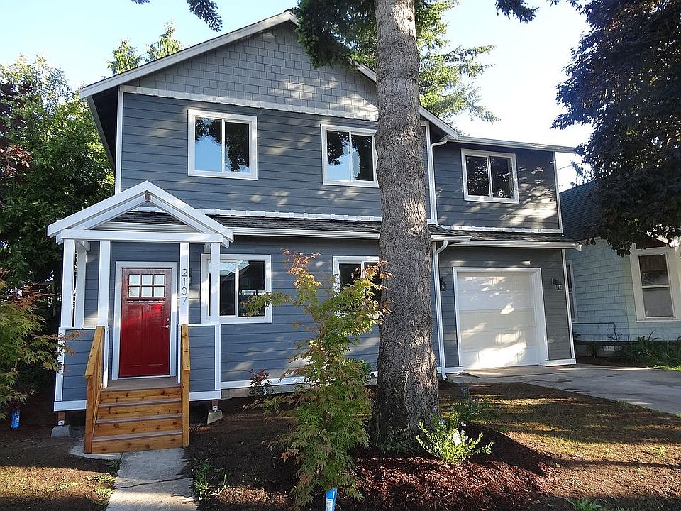 2nd image of 2107 H St