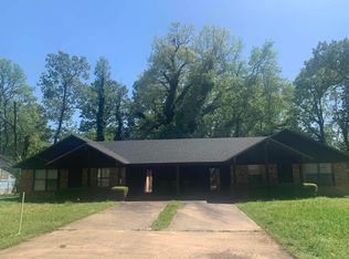 713 Oak Hill Rd, Texarkana, TX 75501