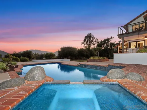 3453 Via Loma Vis, Escondido, CA 92029