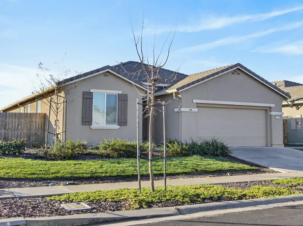 1720 Bedrock Ct, Plumas Lake, CA 95961