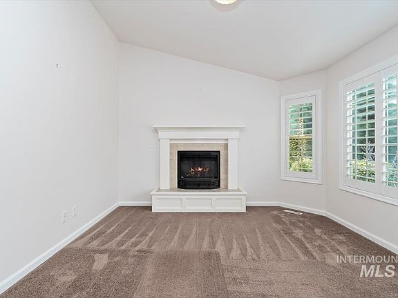 5th image of 2726 S Almond Ct