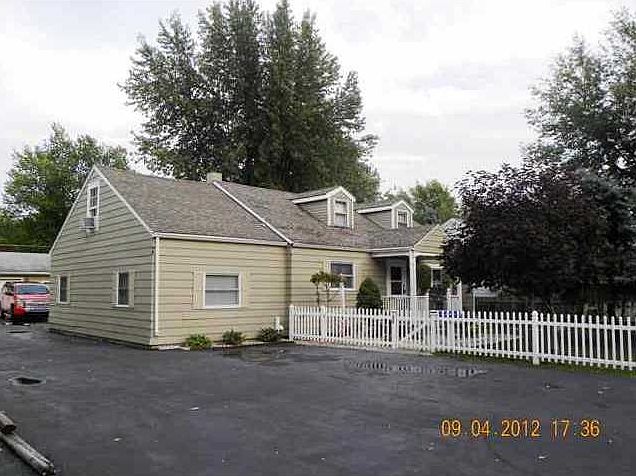 1st image of 3404 N Cowing Park Ln