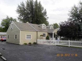 3404 N Cowing Park Ln, Muncie, IN 47304