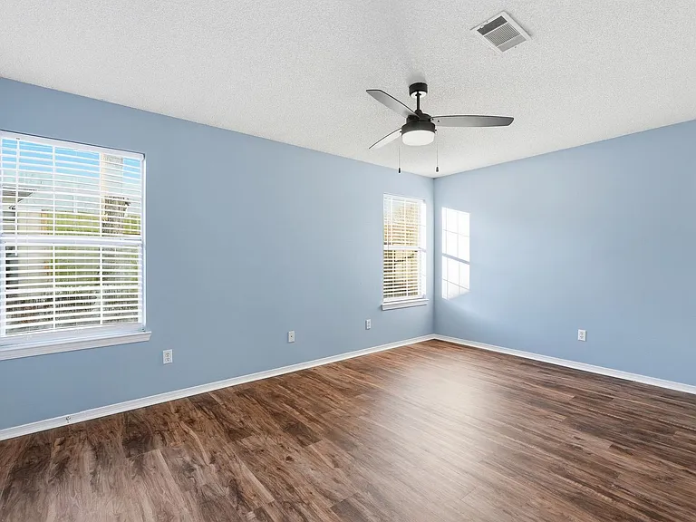 1201 Copper Creek Dr — Photo 16