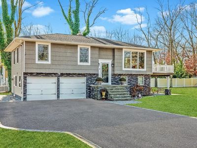 (Undisclosed Address), Smithtown, NY, 11787