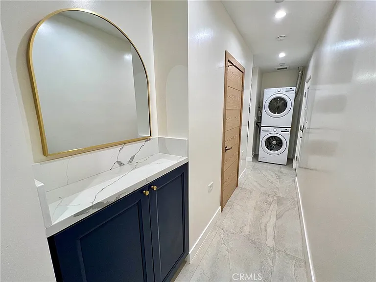 23443 Balmoral Ln — Photo 25