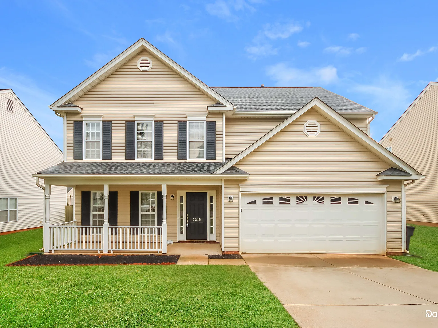 4 bed, 2.5 bath, 2182 sqft, $2,165 — Photo 1