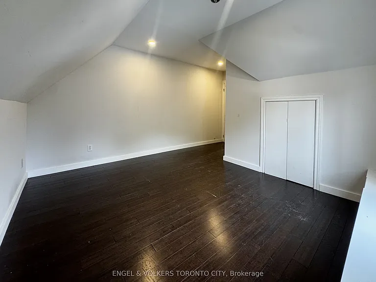 185 Rumble Ave #2 — Photo 5