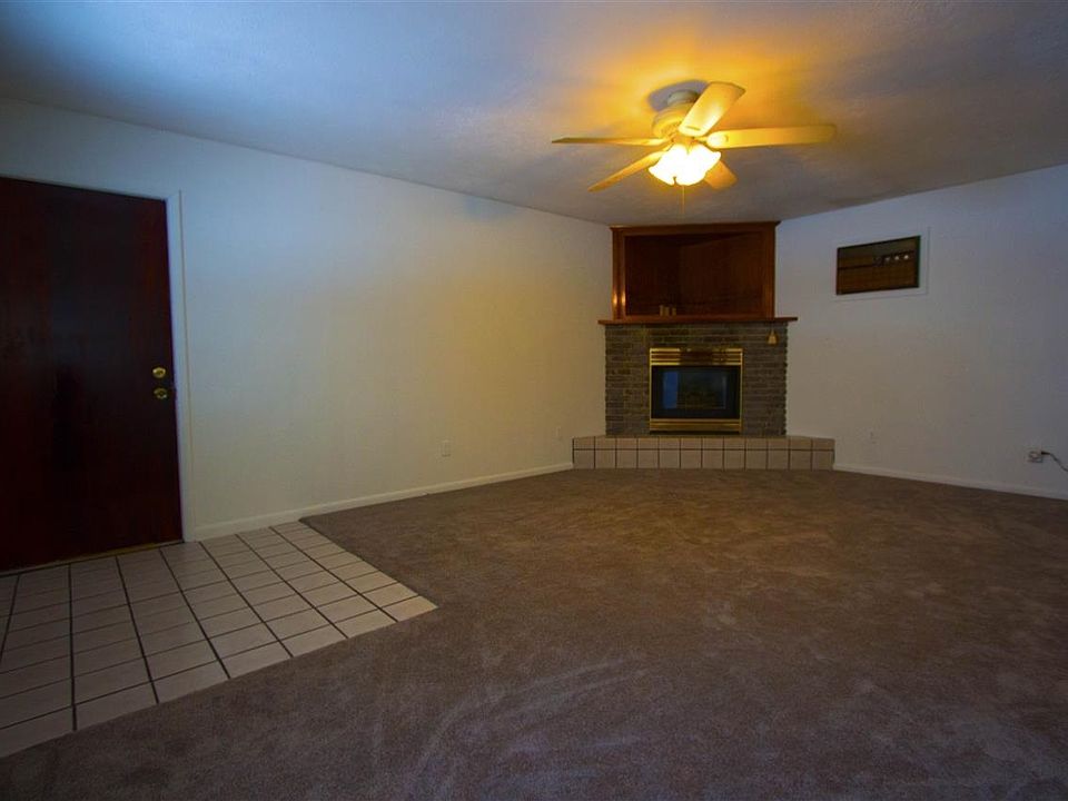 1st image of 227 Roosevelt Ave