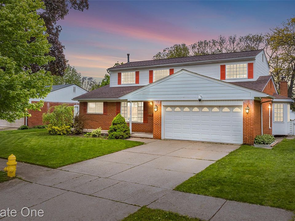 1st image of 33438 Wexford St