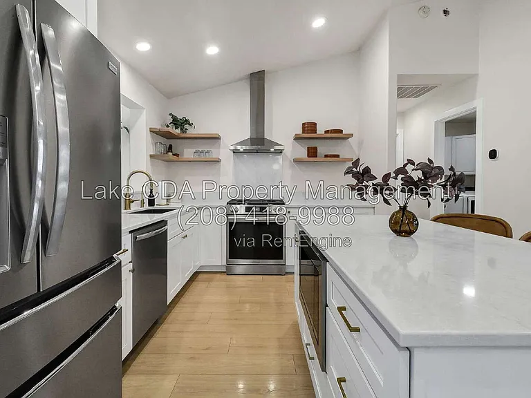 2082 E Greenleaf Ln — Photo 13