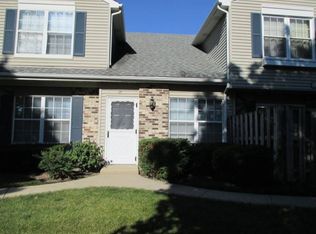 15 Le Jardin Ct, Buffalo Grove, IL
