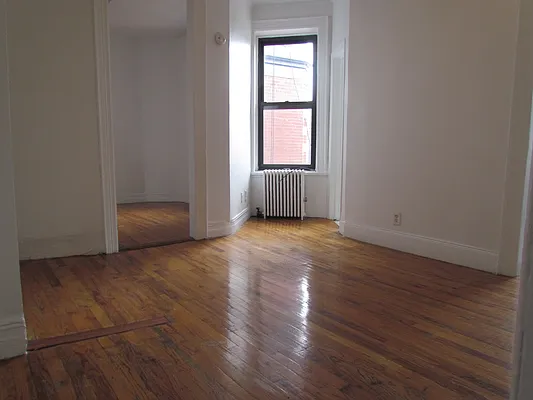 Rented by Landmark Real Estate | media 17