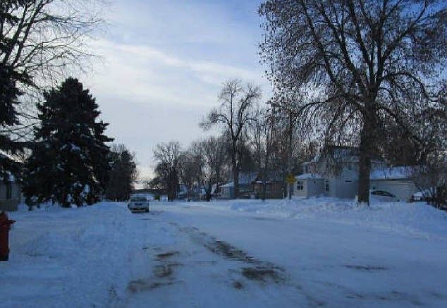 2nd image of 505 Larson St