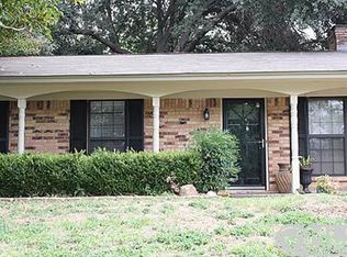 1904 Winchester Way, Bedford, TX 76022
