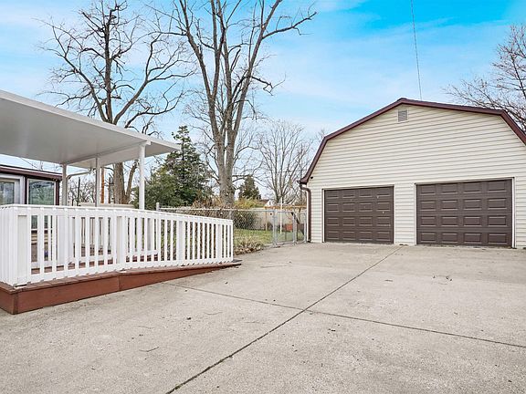 4th image of 3308 Sheridan Rd