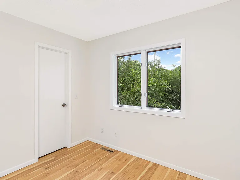 420 Buchanan St NE — Photo 21