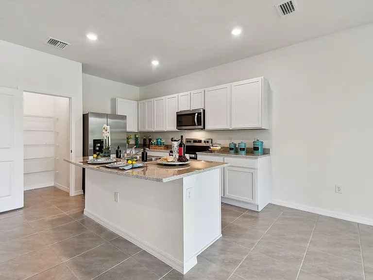 32935 Regent Canal St — Photo 25