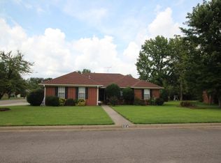 1114 Ashwood Dr, Russellville, AR 72801