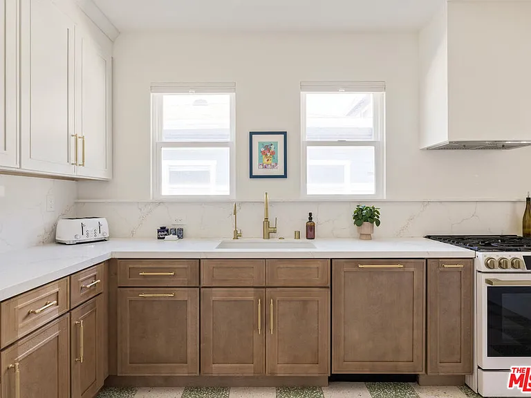 137 E Avenue 43 — Photo 10