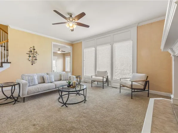 9800 W 147th St, Overland Park, KS 66221