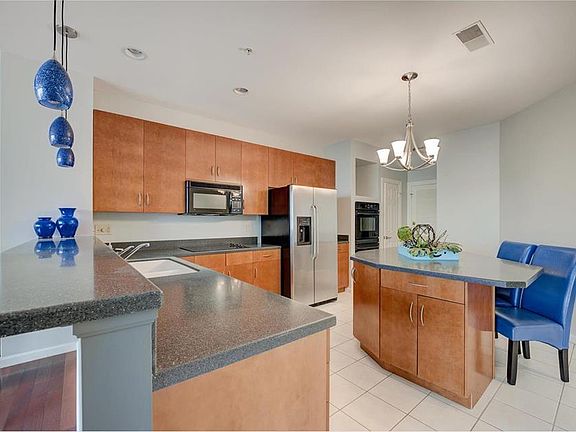 3rd image of 400 S 14th St APT 1107