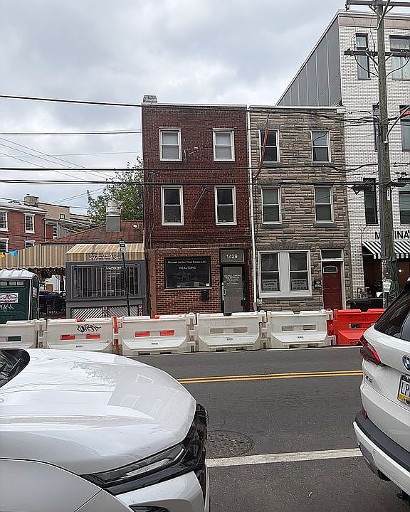 2nd image of 1429 Frankford Ave