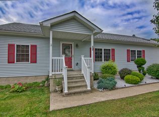 104 Jamestown Way Cir, Scranton, PA 18504